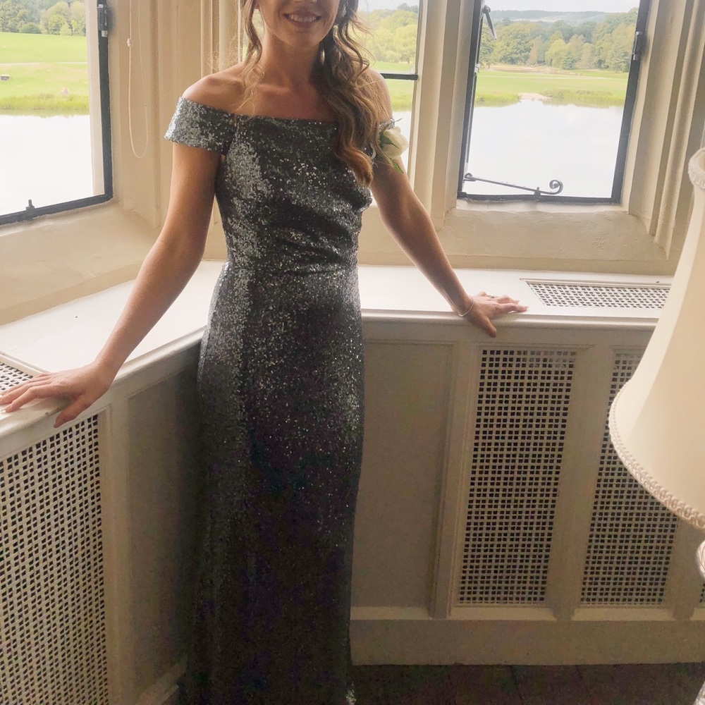 Dressy Collection Glamorous sequined Formal Gown